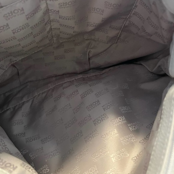 Michael Kors Handbag - Picture 4 of 9